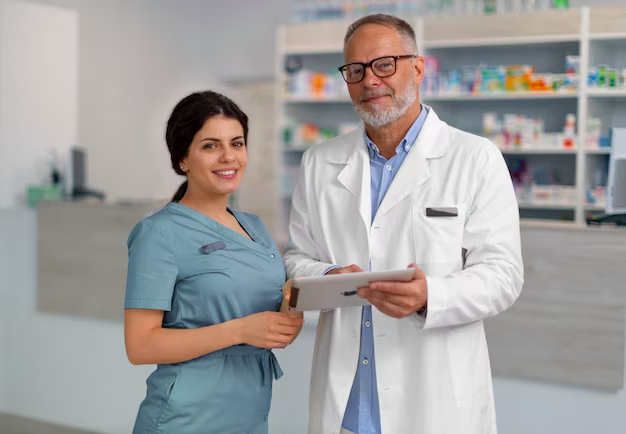 imgi 140 farmacista trabajo 23 2150600104